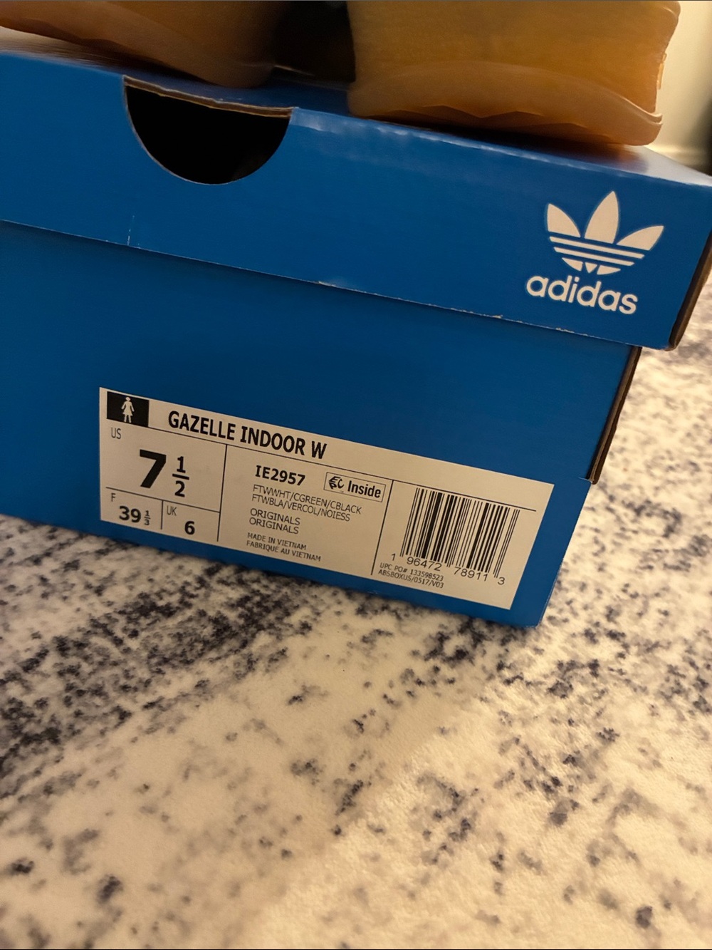 adidas Gazelle leather shoe with green and black stripes - Picture 9 of 10